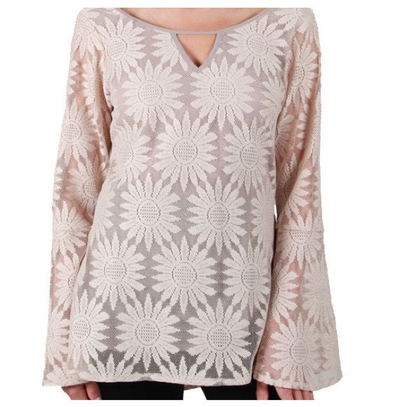 Daisy Lace Embroidered Top - Picture 8 of 8